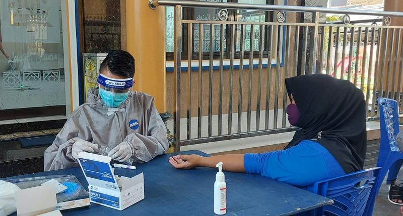 Ahmad Sahroni Gelar Swab dan Rapid Test Gratis